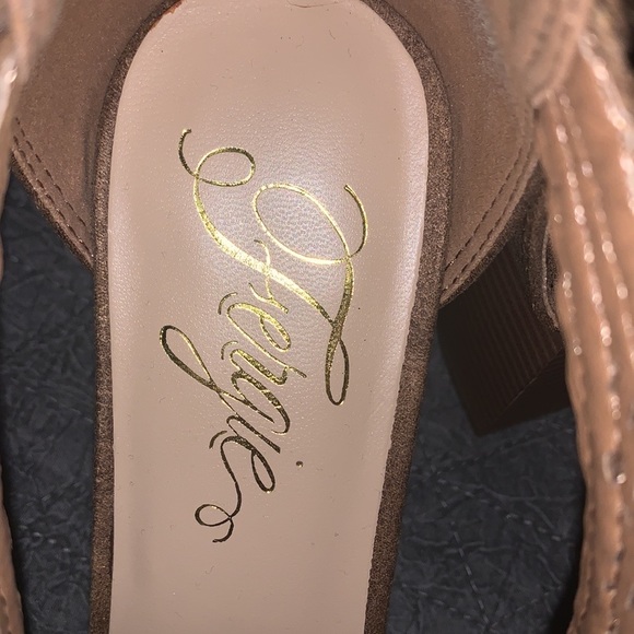 Fergalicious Shoes By Fergie Model PARKERR Brown Size 7M-EUC- 3 in Heels - A4 - Picture 6 of 6